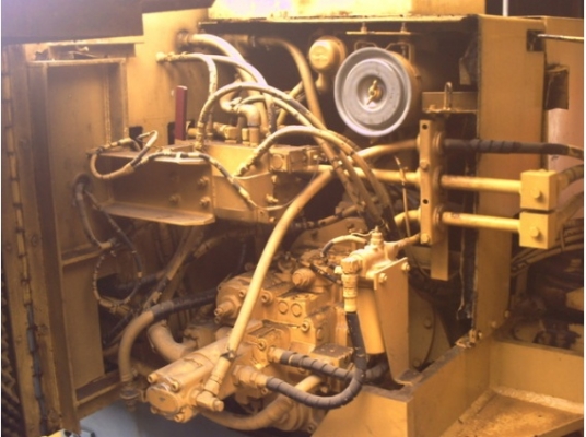 รถบด 3 ล้อเหล็ก KAWASAKI K102 ปี1996 1552ชม. ใครหาอยู่ติดต่อมได้เลยครับ