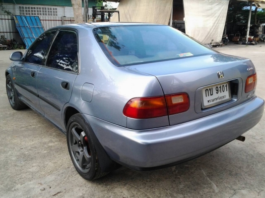 Honda Civic 4door 1.6LXI ปี95 65,000บาท
