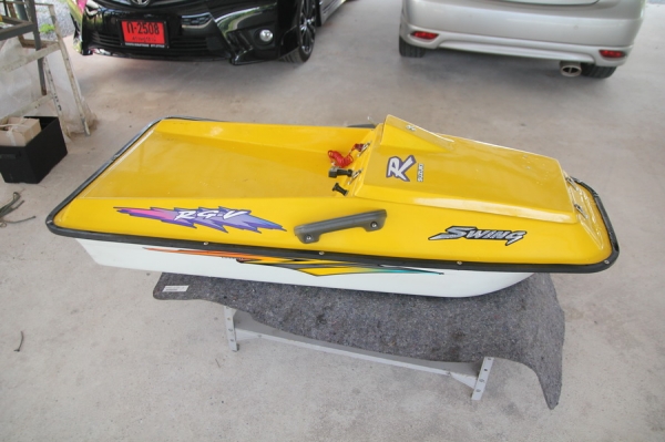 ขาย jetski แบบนอนขับ ยี่ห้อSUZUKI ขนาดเครื่องยนต์ 1.9แรงม้า 2จังหวะ