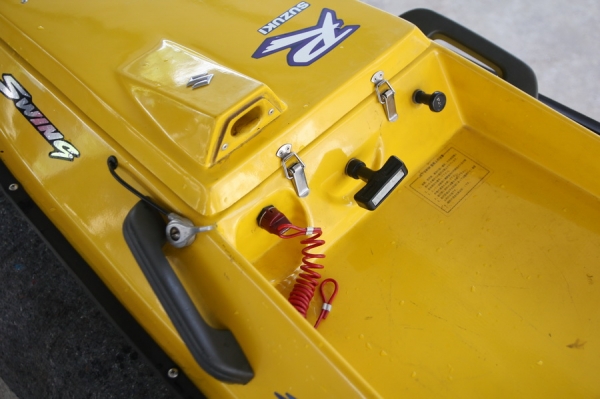 ขาย jetski แบบนอนขับ ยี่ห้อSUZUKI ขนาดเครื่องยนต์ 1.9แรงม้า 2จังหวะ