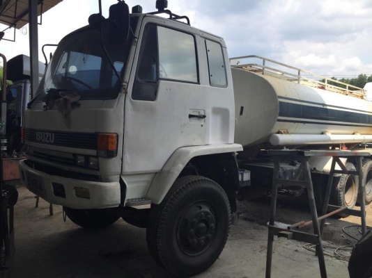 10 ล้อ 2 เพลาบรรทุกรชน้ำ ISUZU FXZ23NFYF K-3601881 รถสภาพดี คัสซีสวยมาก เครื่องแห้งดี เล่มพร้อม ถังสวย