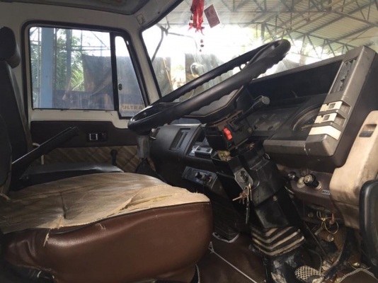 10 ล้อ 2 เพลาบรรทุกรชน้ำ ISUZU FXZ23NFYF K-3601881 รถสภาพดี คัสซีสวยมาก เครื่องแห้งดี เล่มพร้อม ถังสวย