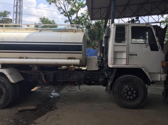 10 ล้อ 2 เพลาบรรทุกรชน้ำ ISUZU FXZ23NFYF K-3601881 รถสภาพดี คัสซีสวยมาก เครื่องแห้งดี เล่มพร้อม ถังสวย