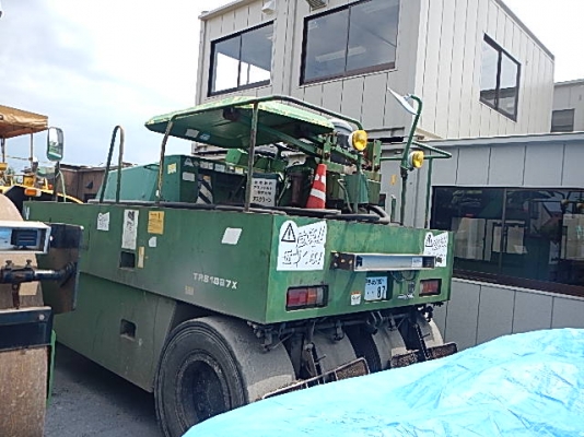 รถบด 7 ล้อ SAKAI T2  ปี1999  5600ชม. หากรอของได้ 30-45 วันติดต่อมาได้เลยครับ