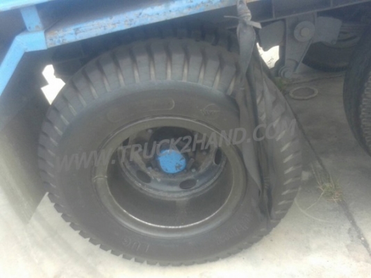 หางพื้นเรียบยาว 12 เมตร ต่ออู่พนัส จดทะเบียนปี 46 เลขคัชซี P36-1296 แบบรุ่น PS2-SC1200A น๊อต 8 ตัว ยาง 10.00-20 / 2 เพลา