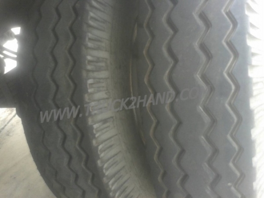 หางพื้นเรียบยาว 12 เมตร ต่ออู่พนัส จดทะเบียนปี 46 เลขคัชซี P36-1296 แบบรุ่น PS2-SC1200A น๊อต 8 ตัว ยาง 10.00-20 / 2 เพลา