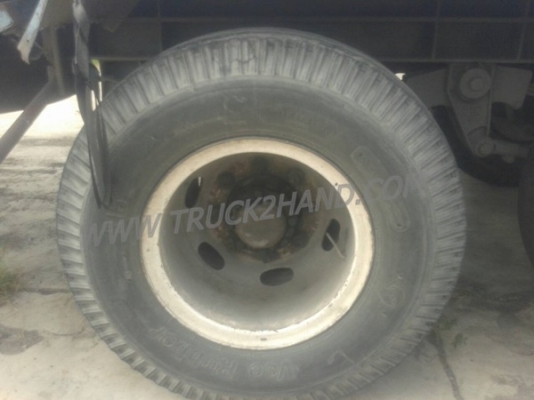 หางพื้นเรียบยาว 12 เมตร ต่ออู่พนัส จดทะเบียนปี 46 เลขคัชซี P36-1296 แบบรุ่น PS2-SC1200A น๊อต 8 ตัว ยาง 10.00-20 / 2 เพลา