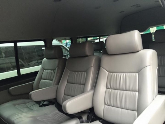 TOYOTA COMMUTER 2.5  ดีเซล ปี 12 เกีย ทัมดา