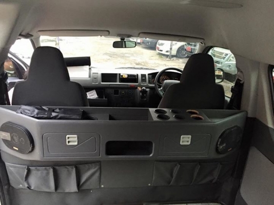 TOYOTA COMMUTER 2.5  ดีเซล ปี 12 เกีย ทัมดา