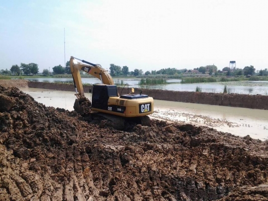 ต้องการขายรถแมคโค CAT 320D สภาพรถใหม่มือเดียว คนขับคนเดียว รถปลอดภาระ เอกสารพร้อมโอน