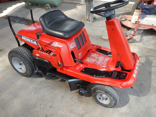 ขายรถตัดหญ้าHONDA HT-R 3009 พร้อมใช้งาน