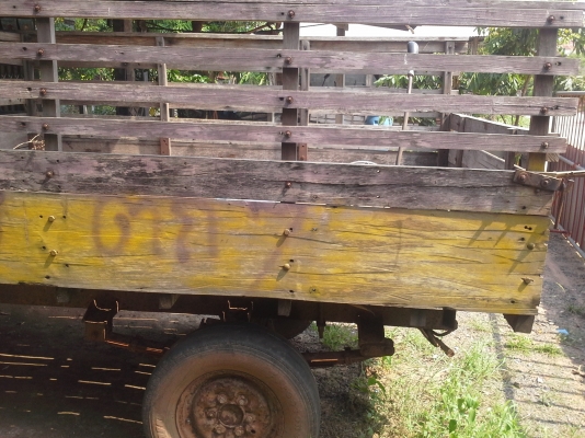 ขายอีแต๋นสี่ล้อหน้าสี่ ถูกๆ ไม่มีเครื่องไม่มีเกียร์