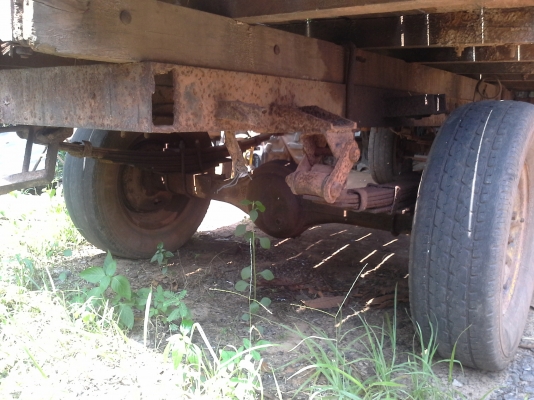 ขายอีแต๋นสี่ล้อหน้าสี่ ถูกๆ ไม่มีเครื่องไม่มีเกียร์