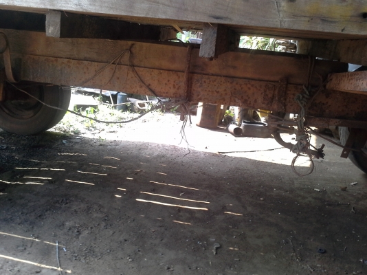 ขายอีแต๋นสี่ล้อหน้าสี่ ถูกๆ ไม่มีเครื่องไม่มีเกียร์