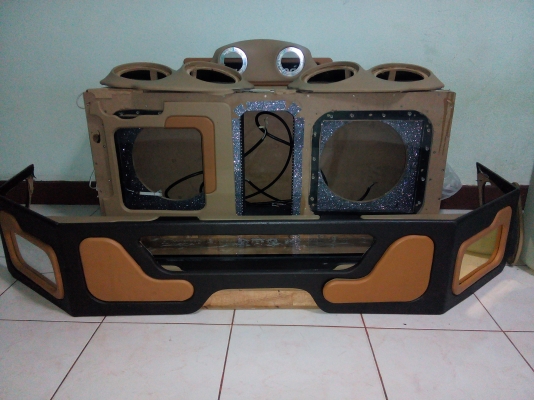 ขายครับตู12นิ้วมีไฟ