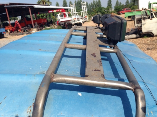 หัวรถบรรทุกหน้ายาวเดิมๆสวยๆ