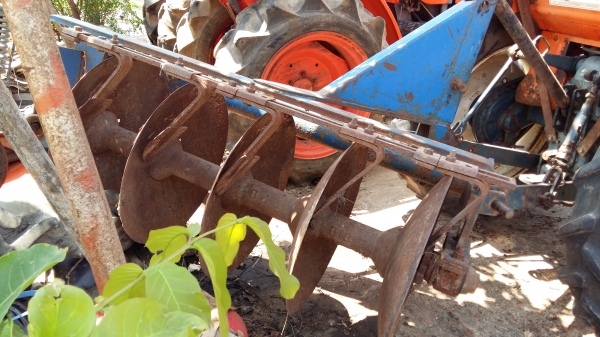 คูโบต้า Kubota L2202 มาพร้อมผานห้า ยางหลังคมๆ พร้อมใช้งาน **ราคาไม่แพง**