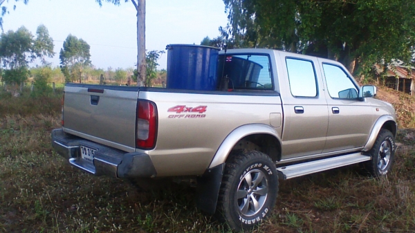 ขายนิสสันฟรอนเทียร์ปี01 เครื่อง2.5เทอโบอินเตอสี่ประตู4wdแรงๆหล่อๆครับ