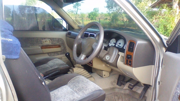 ขายนิสสันฟรอนเทียร์ปี01 เครื่อง2.5เทอโบอินเตอสี่ประตู4wdแรงๆหล่อๆครับ