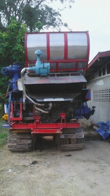 รถเกี่ยว ไทยเจริญ อุ้ม 2.5 ตัน  ตามภาพ   ราคา 450,000  บาท