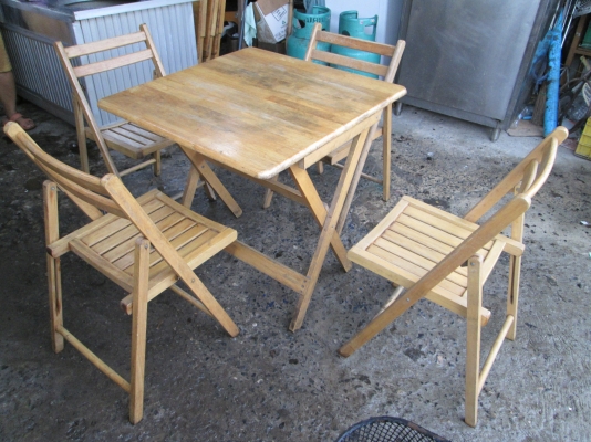 โต๊ะไมัเนื้อแข็ง มีทั้งหมด 4ชุด ร้านอาหาร นั่งเล่นในบ้าน โต๊ะไมัเนื้อแข็ง มีทั้งหมด 4ชุด ร้านอาหาร นั่งเล่นในบ้าน