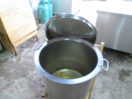 หม้อแสตนเลสหนา ใช้งานได้ทุกอย่าง สนใจจบเลยครับ หม้อแสตนเลสหนา ใช้งานได้ทุกอย่าง สนใจจบเลยครับ