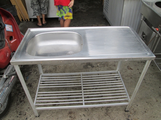 ชิงค์ล้างจานพร้อมขา   สภาพใหม่ครับ   ราคาถูกมากครับ