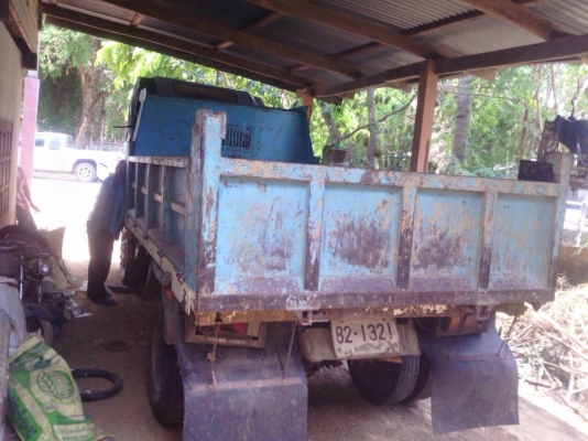 ขายครับ  ดั้มอีชุชุ120 ฝาดำ  Fหลัง  เกียร์เดิม  รถวิ่งงานทุกวัน ขายตามสภาพเลยขนะนี้รถก็พร้อมใช้งานยุ  กะบะดี  ช่วง3.60  ยาง8.25-16