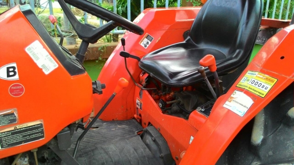 ขายรถไถ KUBOTA L4508 พร้อมดันหน้า ราคา 225,000 พร้อมใช้ ทะเบียนพร้อมโอน อ.แกลง จ.ระยอง  สอบถาม 0818618678