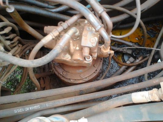 ขายรถแบคโฮVOLVOEC210BLCทํางานได้2470ชั้วโมงปี53