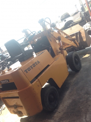 รถตัก TOYOTA รุ่น SG10 รถตัก TOYOTA รุ่น SG10