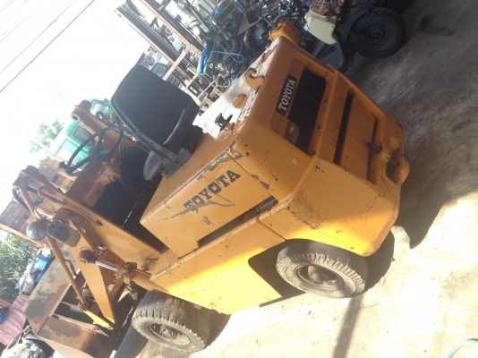 รถตัก TOYOTA รุ่น SG10 รถตัก TOYOTA รุ่น SG10