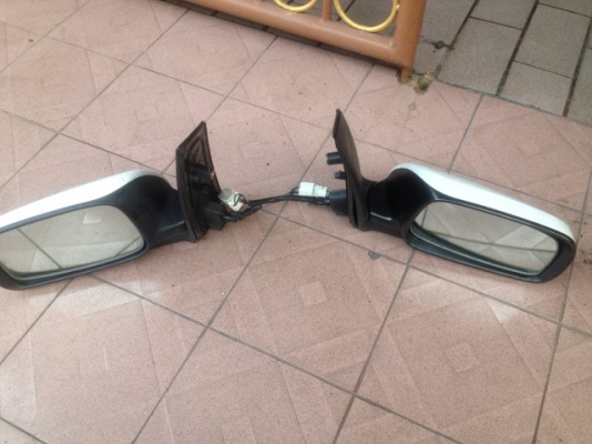 กระจกมองข้างโตต้า WIHS ของเก่าญี่ปุ่นเเท้สภาพสวย