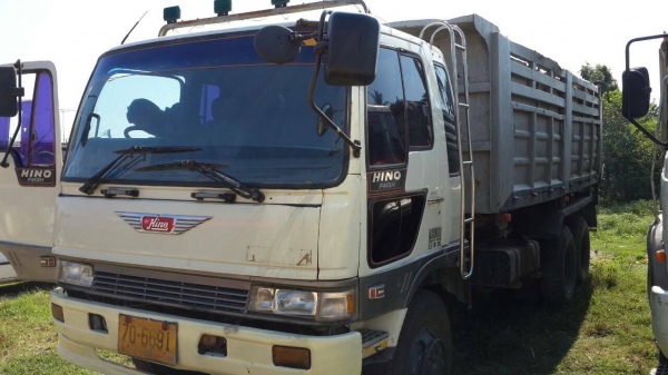 ขายสิบล้อสองเพลาดั้มพ์ HINO FM3H-195HP  รถสภาพพร้อมใช้ เอกสารซื้อ-ขายเจ้าของตัวจริง