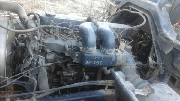 ขายรถ6ล้อโม้ตรง3.5คิวรถนําเข้ามีเล่มทะเบืยนเครือง210แรงม้า