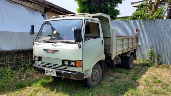 ขายด่วนดั้มฮีโน่117 ห้างแท้   Fหลัง    ดั้มยาว3.60   ยาง8.25-16