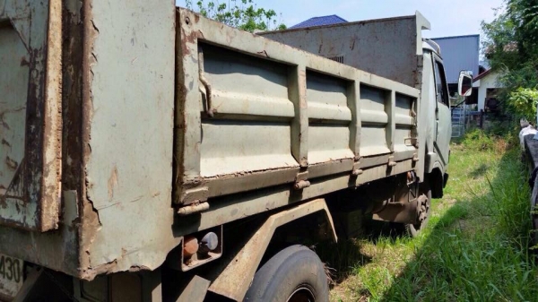 ขายด่วนดั้มฮีโน่117 ห้างแท้   Fหลัง    ดั้มยาว3.60   ยาง8.25-16