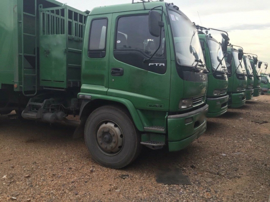 รถอีซูซุ 6 ล้อดั้ม 200 แรงม้า. ปี 50  ( ขาย หัว , คัชซี. )   ,  ( มีขาย 30 คัน. )     สนใจติดต่อ  081 - 6079515