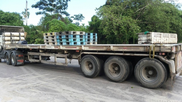 ขายหางพ่วง ClMC  พื้นเรียบ  3  เพลา. แท้  ปี 54   สนใจติดต่อ  081 - 6079515