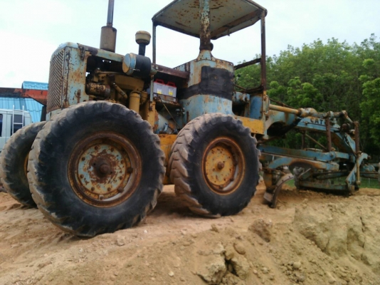 รถเกรด  CAT - 112      สนใจติดต่อ 081 - 6079515