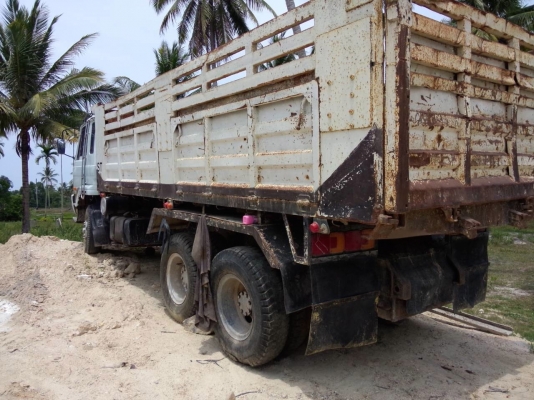 รถนิตสัน 10 ล้อดั๊ม  CW - 430  230 แรงม้า.    สนใจติดต่อ  081 - 6079515