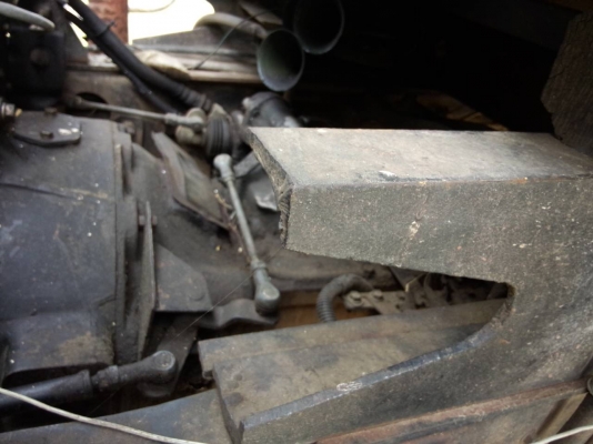 รถนิตสัน 10 ล้อดั๊ม  CW - 430  230 แรงม้า.    สนใจติดต่อ  081 - 6079515