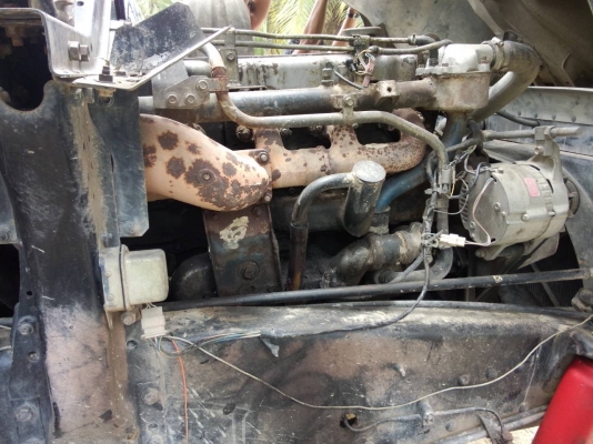 รถนิตสัน 10 ล้อดั๊ม  CW - 430  230 แรงม้า.    สนใจติดต่อ  081 - 6079515