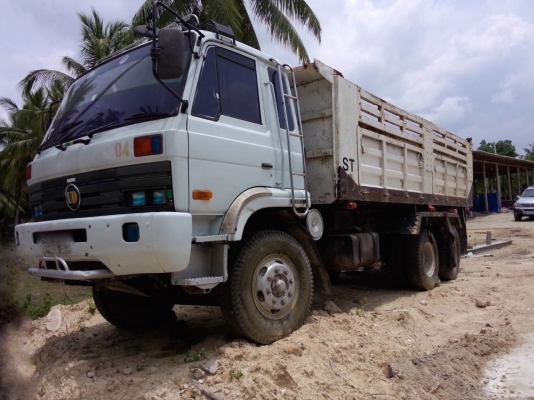 รถนิตสัน 10 ล้อดั๊ม  CW - 430  230 แรงม้า.    สนใจติดต่อ  081 - 6079515