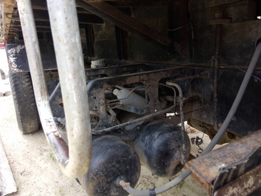 รถนิตสัน 10 ล้อดั๊ม  CW - 430  230 แรงม้า.    สนใจติดต่อ  081 - 6079515