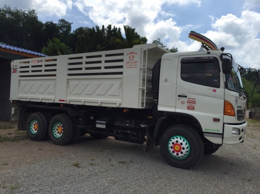 รถฮีโน่  10  ล้อดั้ม  330  แรงม้า.  ปี 54   ( รถวิ่ง 1x,3xx กว่า กม. )     สนใจติดต่อ  081 - 6079515