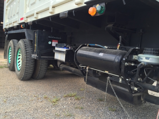 รถฮีโน่  10  ล้อดั้ม  330  แรงม้า.  ปี 54   ( รถวิ่ง 1x,3xx กว่า กม. )     สนใจติดต่อ  081 - 6079515