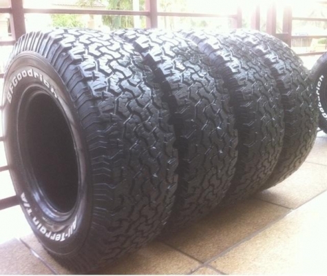 ยาง BF goodrich 285/75/16 ปี11 ลงพื้นปี13 ดอกติดหนวด