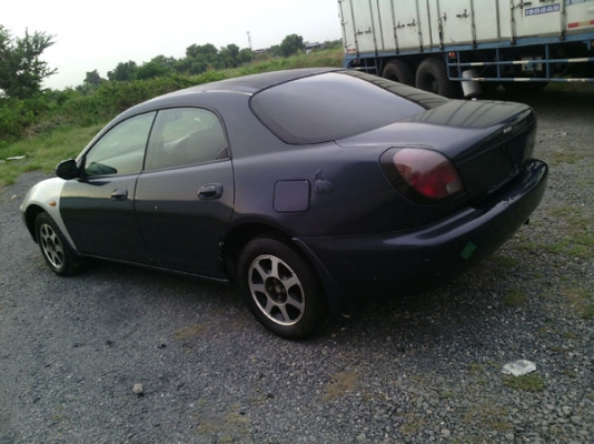 Lantis1.8 Top เครื่องดีแอร์เย็นติดLPGภายนอกบางๆภายในสวยๆ