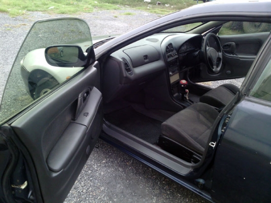 Lantis1.8 Top เครื่องดีแอร์เย็นติดLPGภายนอกบางๆภายในสวยๆ